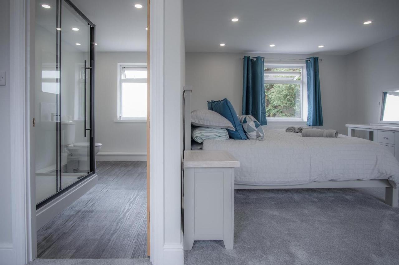 Pendeilo Villa - 5 Bedroom Holiday Home - 암로스 외부 사진